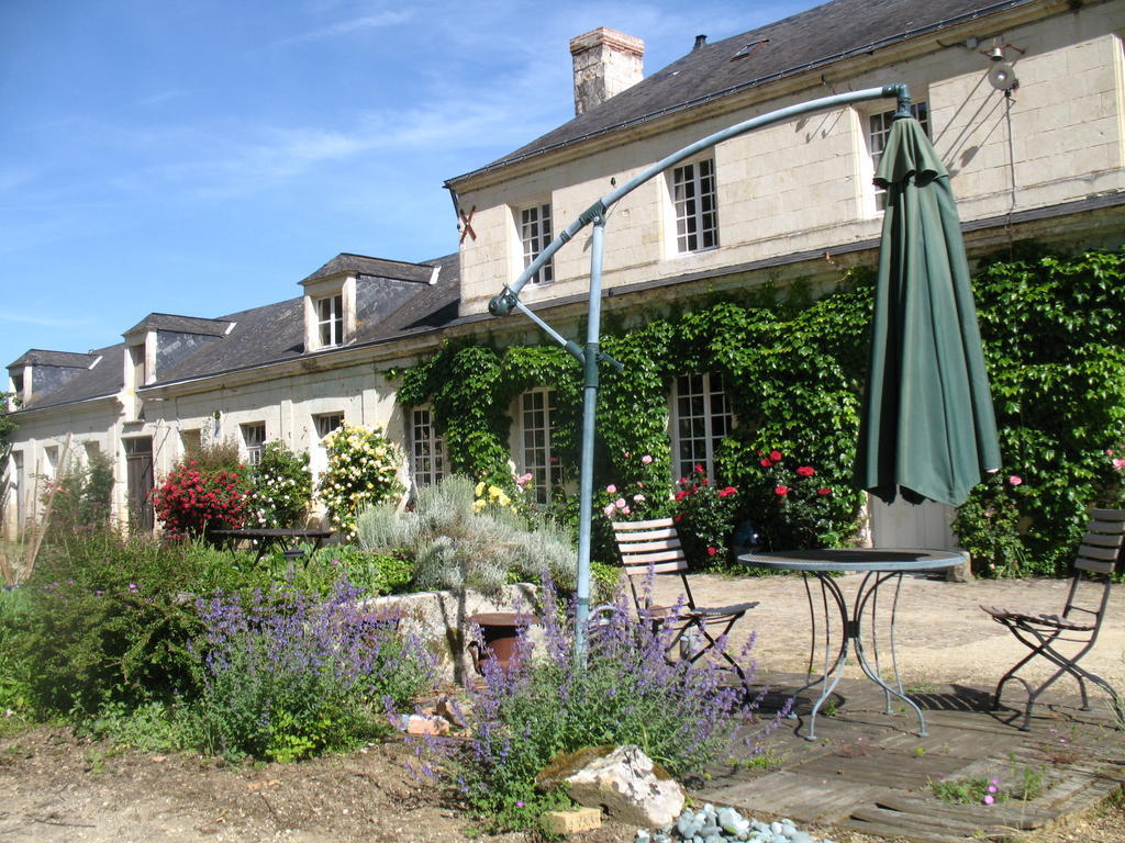 La Mesnagerie Bed & Breakfast Jarze Exterior photo